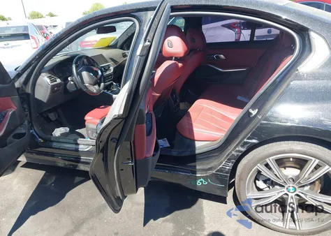 2022 BMW 330I из США, поврежденный, VIN 3MW5R1J05N8C36055